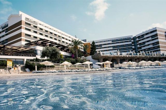 Adin Beach Hotel