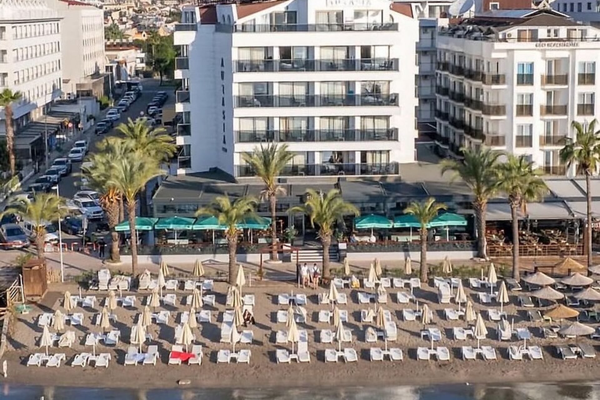 Aurasia Beach Hotel